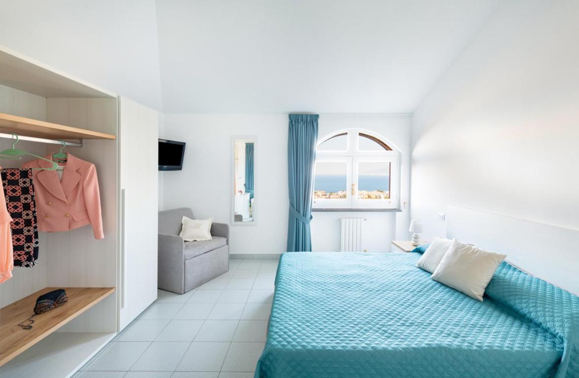 Sorrentovibes - Sea View Rooftop Apartment With Jacuzzi & Garden Exteriér fotografie