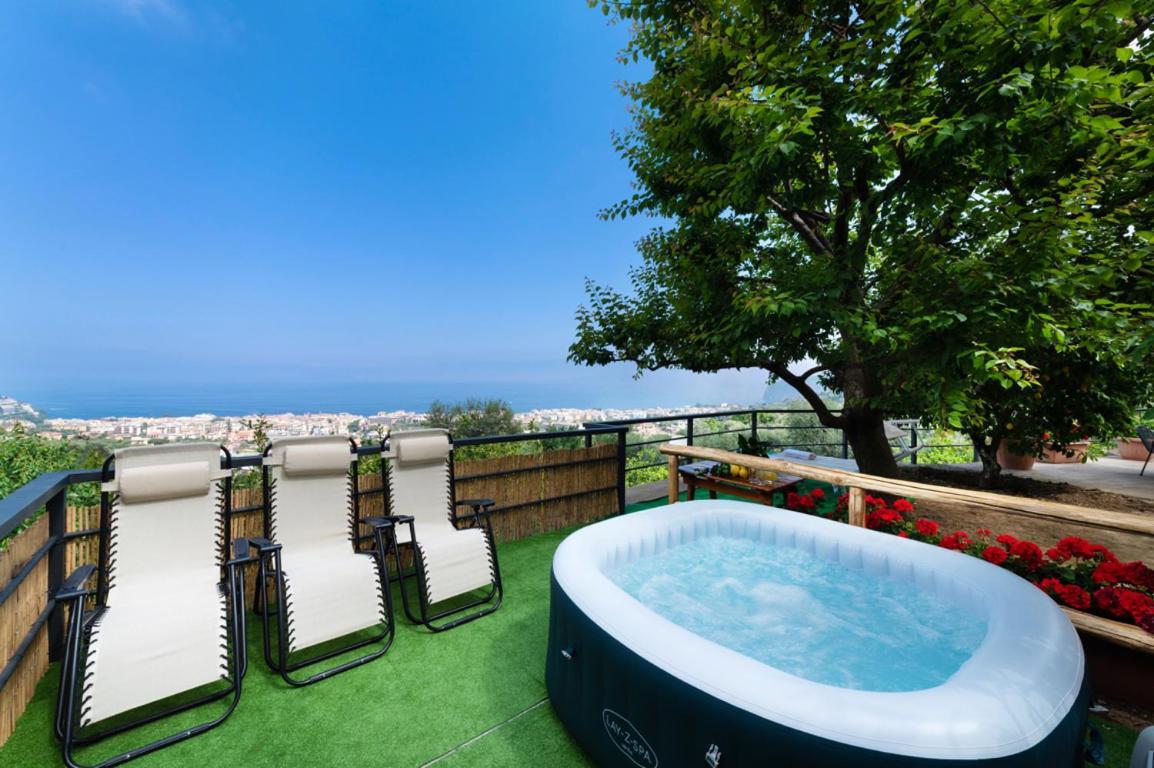 Sorrentovibes - Sea View Rooftop Apartment With Jacuzzi & Garden Exteriér fotografie